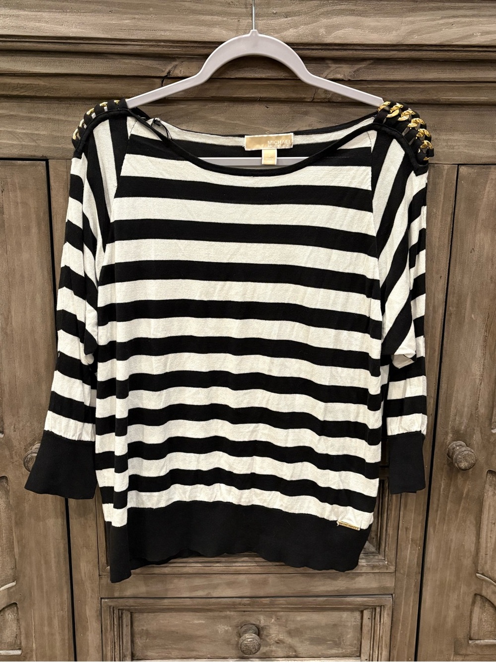 EUC Women’s MICHAEL KORS Black/White Stripe Gold Metal Accent Light Sweater (L)